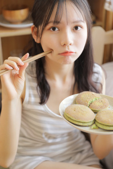 明星专题：何玲